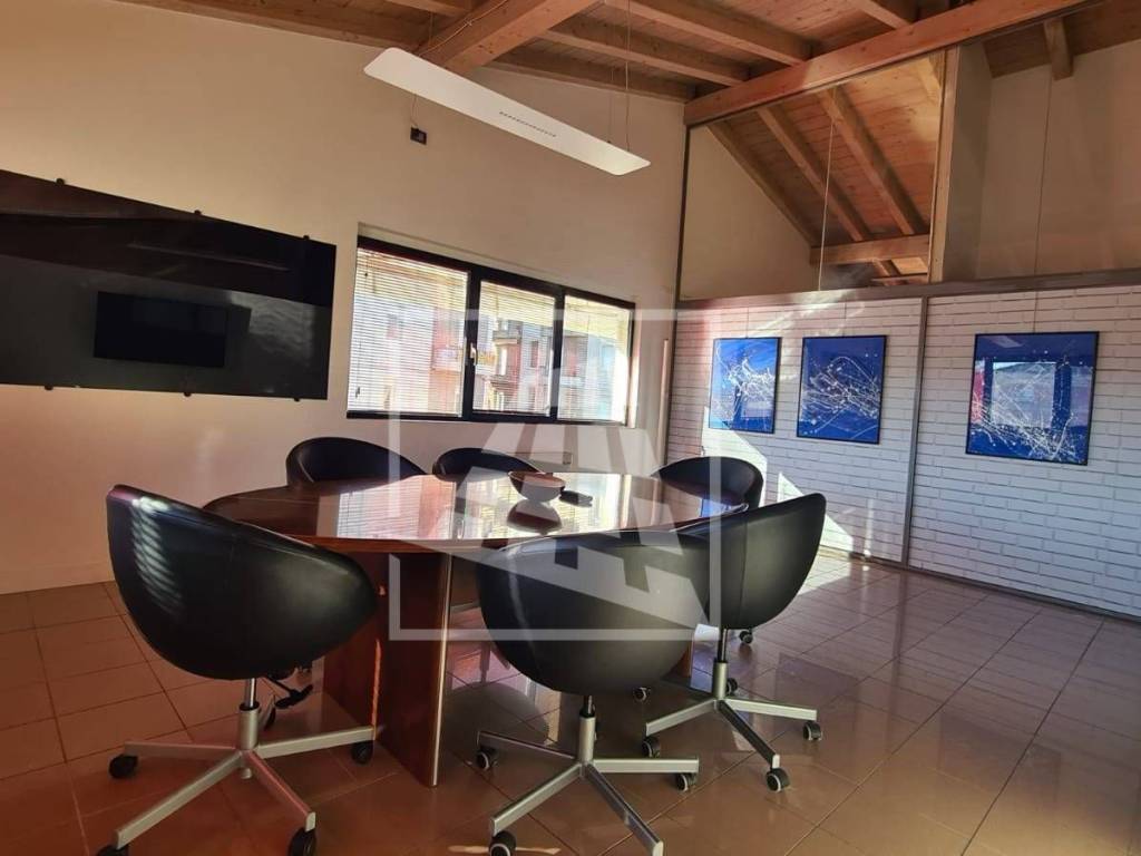 ufficio in affitto a Reggio nell'Emilia in zona Regina Pacis
