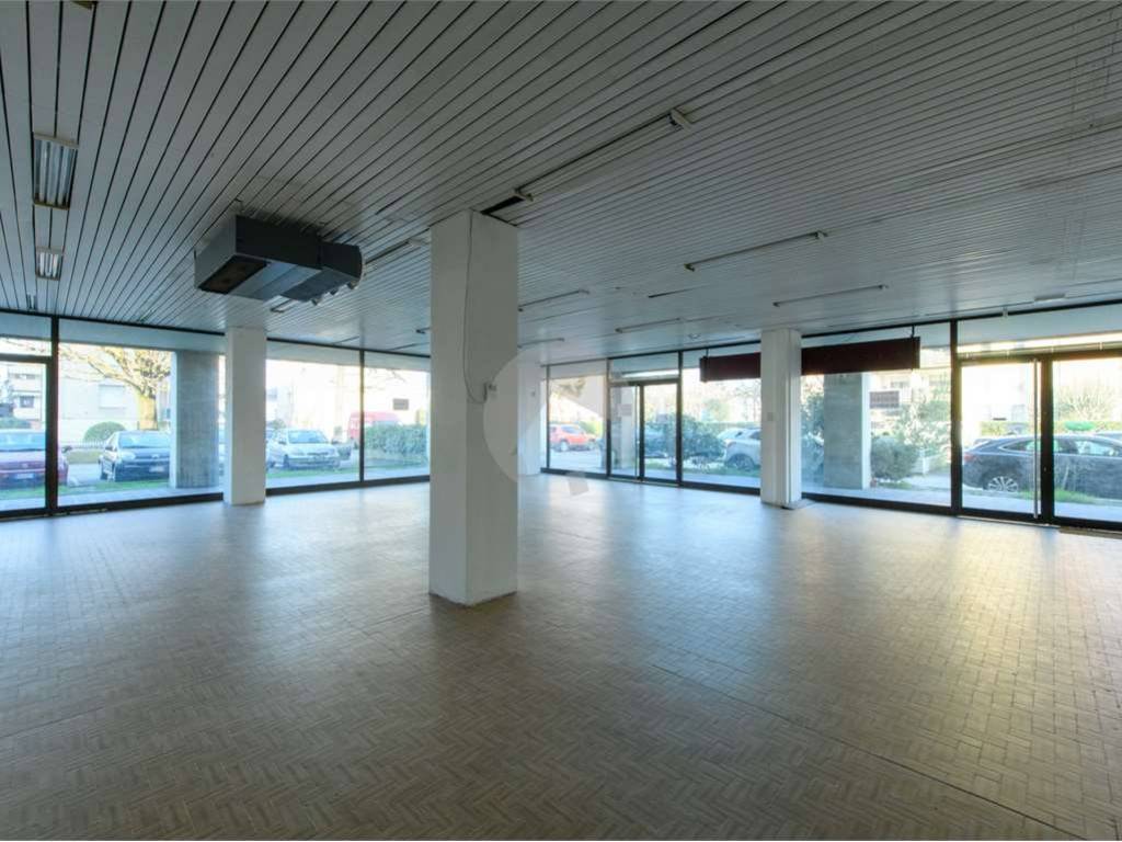 negozio in affitto a Reggio nell'Emilia