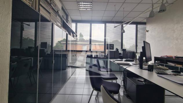 locale commerciale in affitto a Reggio nell'Emilia in zona Mancasale