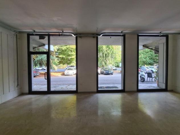 locale commerciale in affitto a Reggio nell'Emilia in zona Città Storica