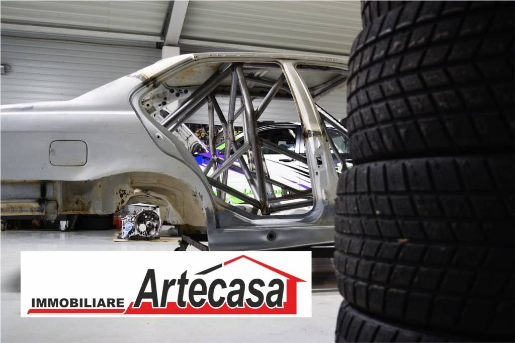 locale commerciale in affitto a Reggio nell'Emilia in zona Codemondo