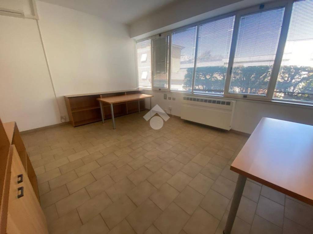 ufficio in affitto a Reggio nell'Emilia in zona Buco del Signore