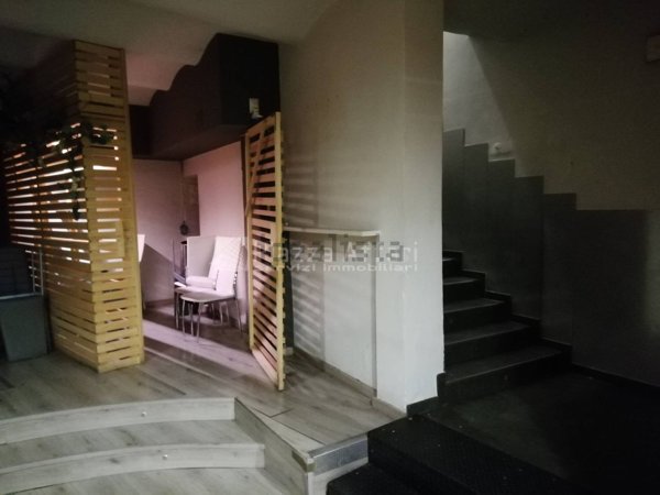 locale commerciale in affitto a Reggio nell'Emilia in zona Città Storica