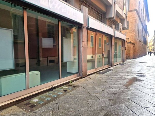 ufficio in affitto a Reggio nell'Emilia in zona Città Storica