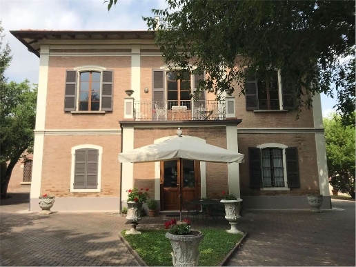 appartamento in affitto a Reggio nell'Emilia in zona Città Storica