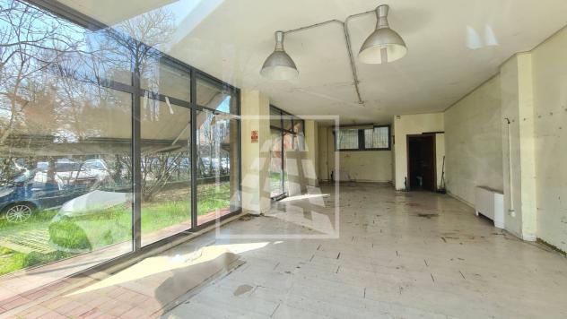 locale commerciale in affitto a Reggio nell'Emilia in zona Tribunale