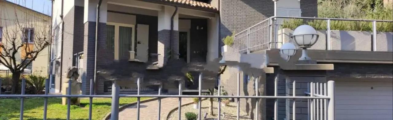casa indipendente in affitto a Reggio nell'Emilia in zona Città Storica