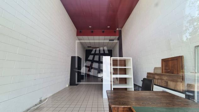 locale commerciale in affitto a Reggio nell'Emilia in zona Pappagnocca