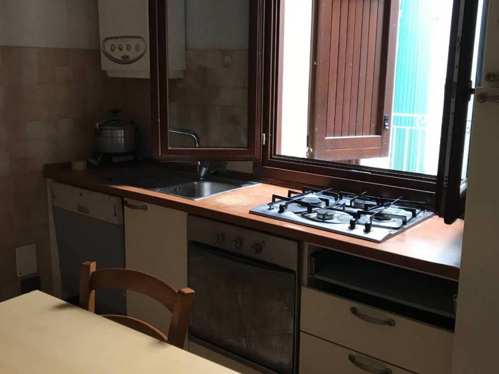 appartamento in affitto a Reggio nell'Emilia in zona Città Storica