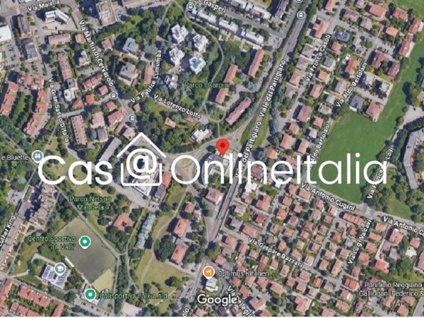 negozio in affitto a Reggio nell'Emilia in zona Buco del Signore