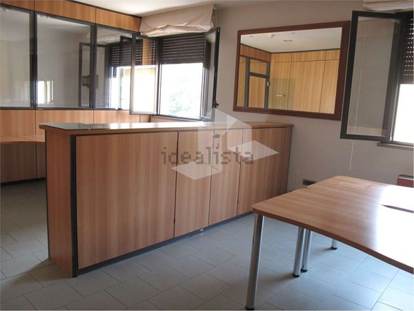 ufficio in affitto a Reggio nell'Emilia in zona Tribunale