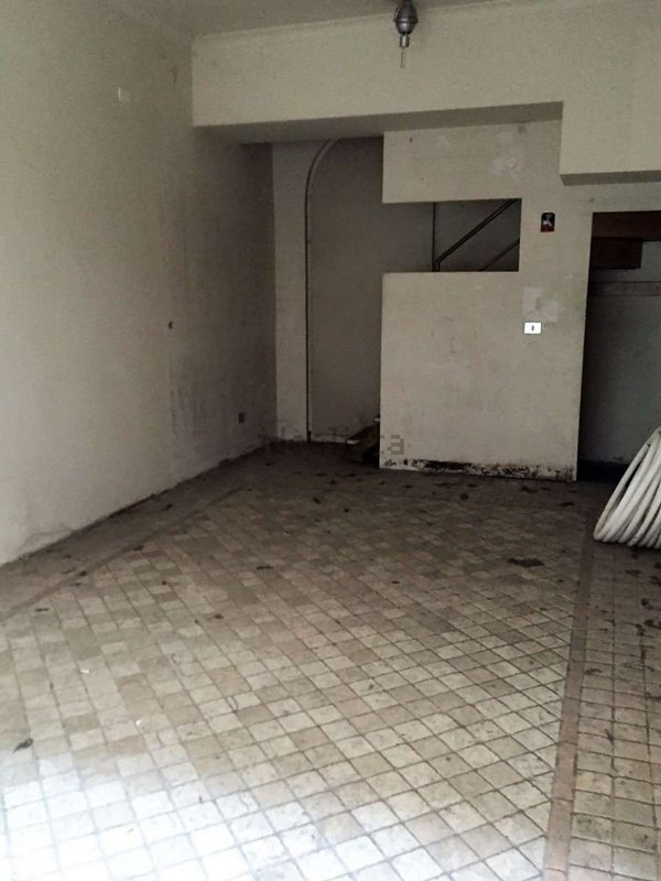 negozio in affitto a Reggio nell'Emilia in zona Città Storica