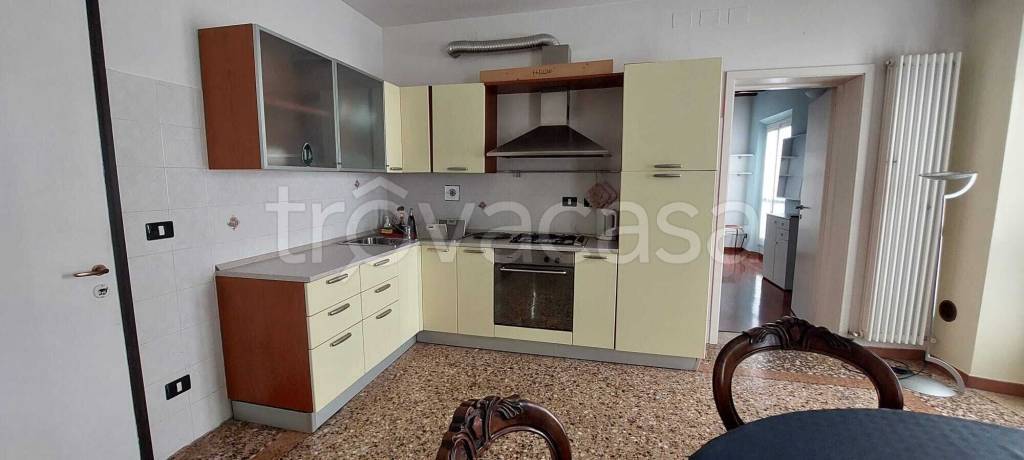 appartamento in affitto a Reggio nell'Emilia in zona Città Storica