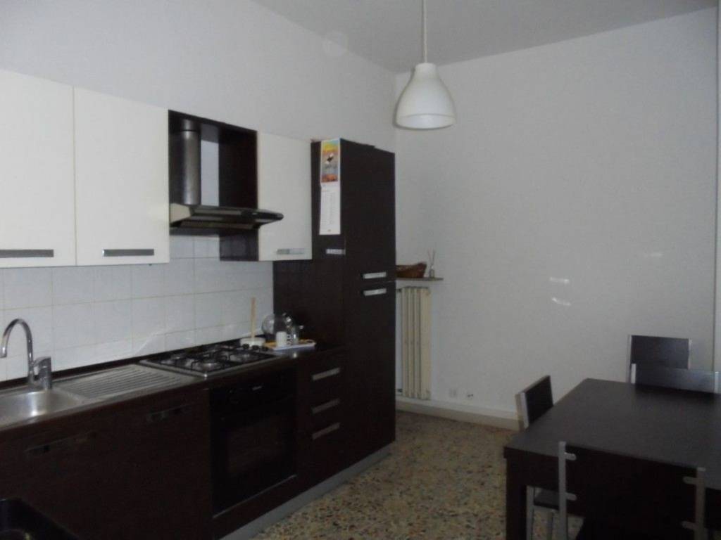 appartamento in affitto a Reggio nell'Emilia in zona Città Storica