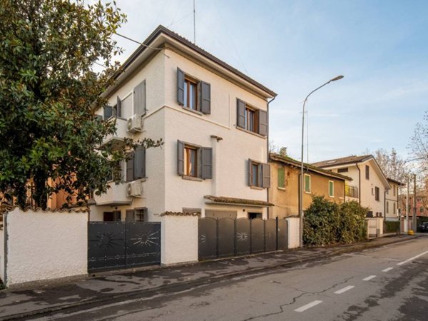 casa indipendente in affitto a Reggio nell'Emilia