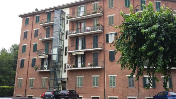 negozio in affitto a Reggio nell'Emilia in zona San Maurizio