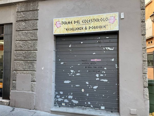 negozio in affitto a Reggio nell'Emilia in zona Città Storica