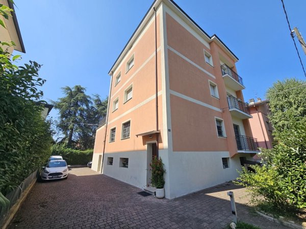 negozio in affitto a Reggio nell'Emilia in zona Città Storica