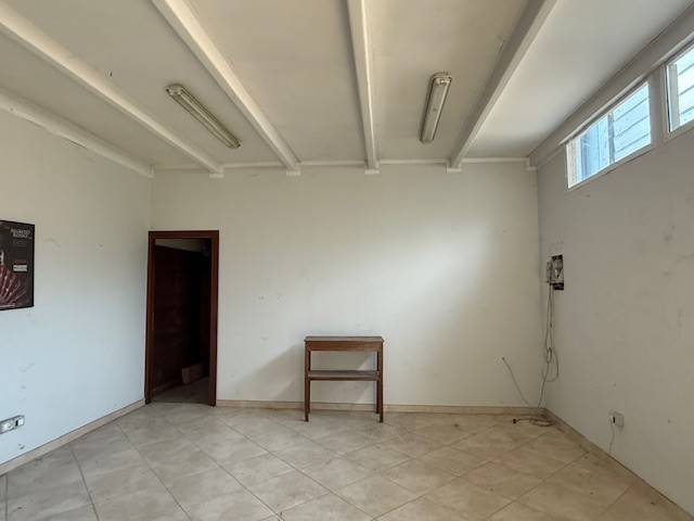 locale commerciale in affitto a Reggio nell'Emilia