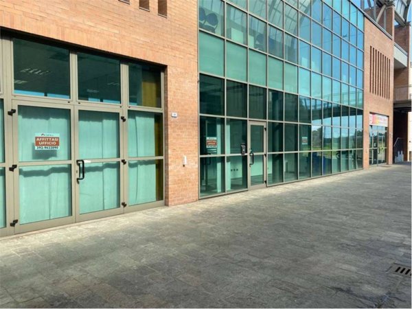 ufficio in affitto a Reggio nell'Emilia in zona Mancasale