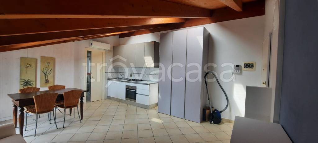 appartamento in affitto a Reggio nell'Emilia in zona Rosta Nuova