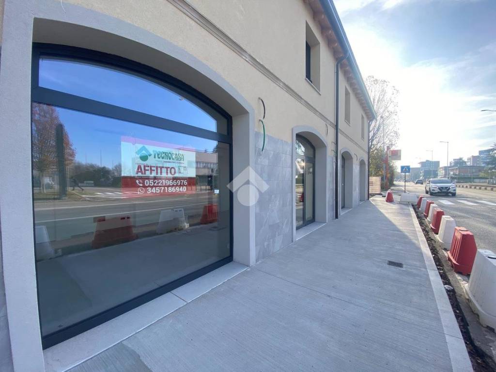 negozio in affitto a Reggio nell'Emilia in zona Mancasale
