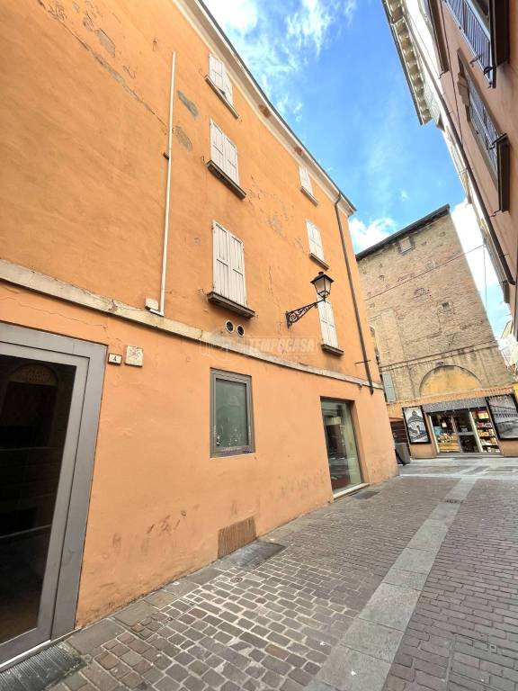 ufficio in affitto a Reggio nell'Emilia in zona Città Storica