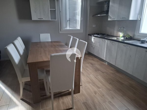 casa indipendente in affitto a Reggio nell'Emilia in zona Premuda