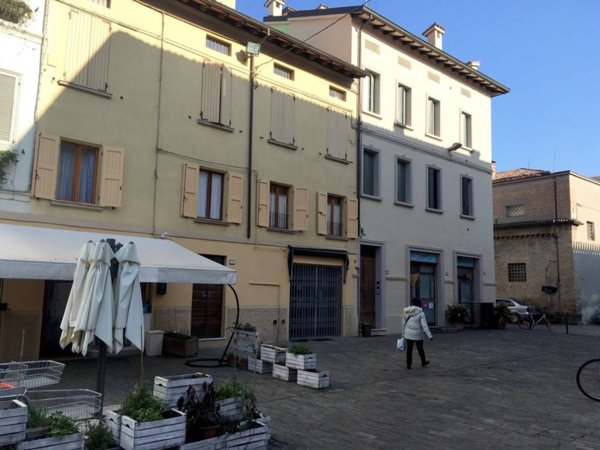 appartamento in affitto a Reggio nell'Emilia in zona Città Storica