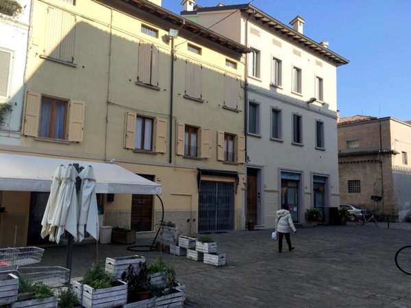 appartamento in affitto a Reggio nell'Emilia in zona Città Storica