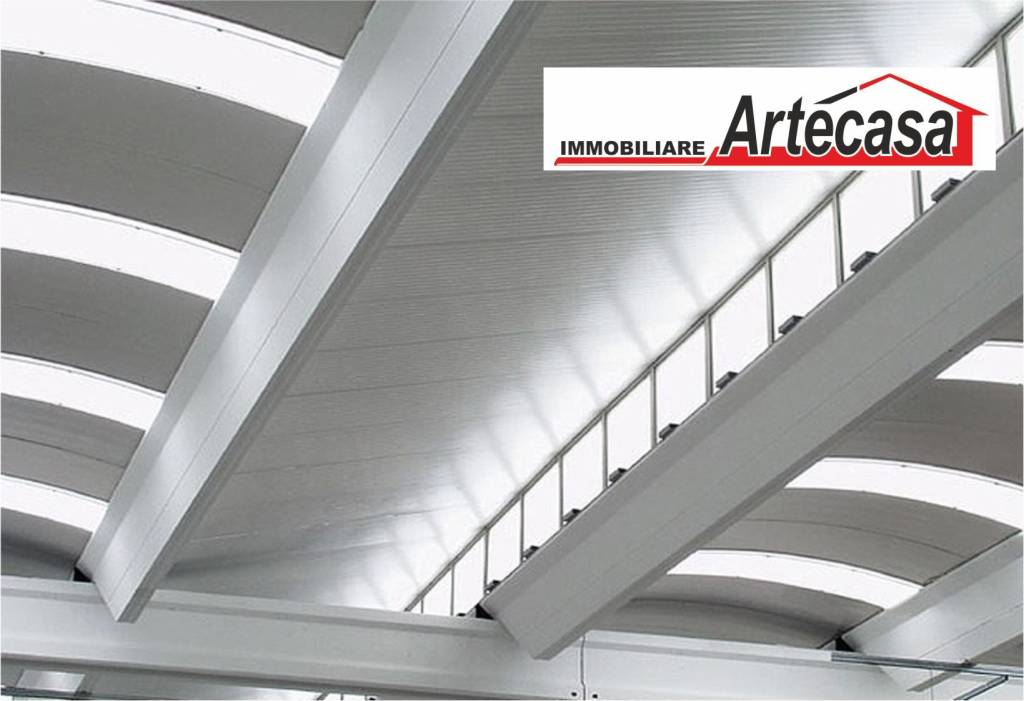 locale commerciale in affitto a Reggio nell'Emilia in zona Codemondo