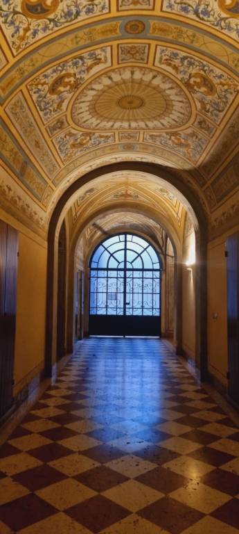 appartamento in affitto a Reggio nell'Emilia in zona Città Storica