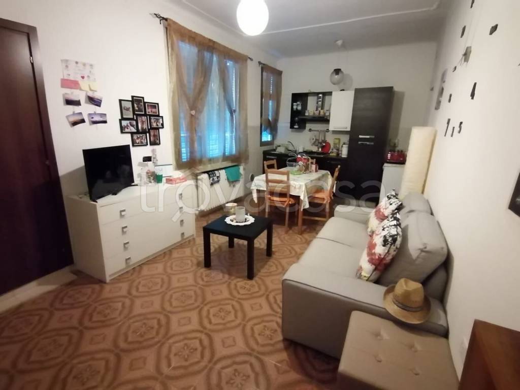 appartamento in affitto a Reggio nell'Emilia in zona Città Storica