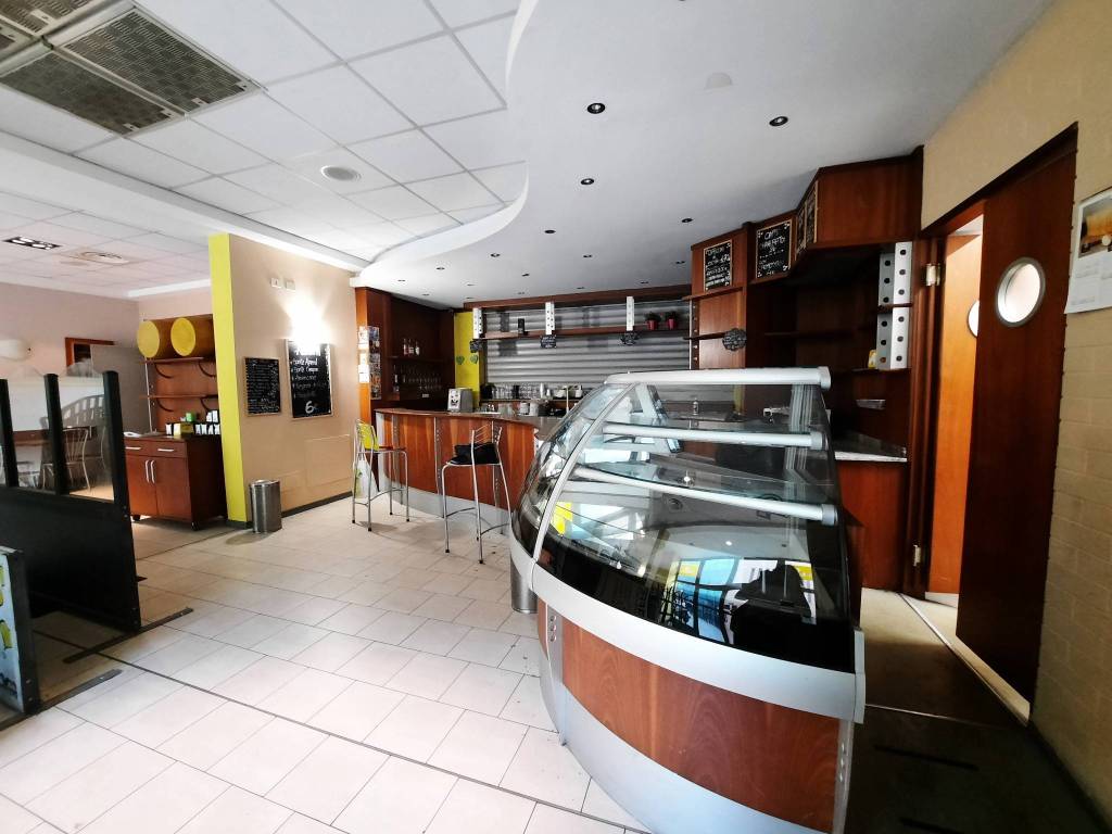 negozio in affitto a Reggio nell'Emilia in zona Mancasale