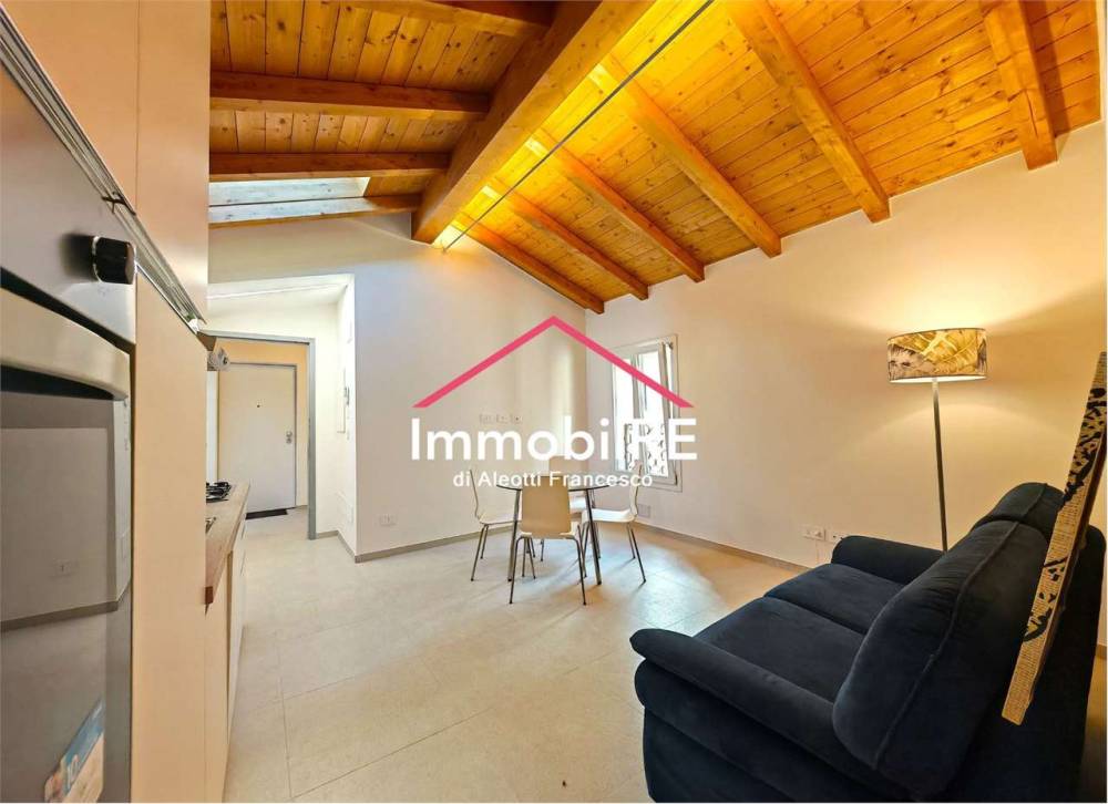 appartamento in affitto a Reggio nell'Emilia in zona Città Storica