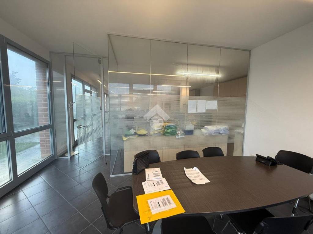 ufficio in affitto a Reggio nell'Emilia in zona Mancasale