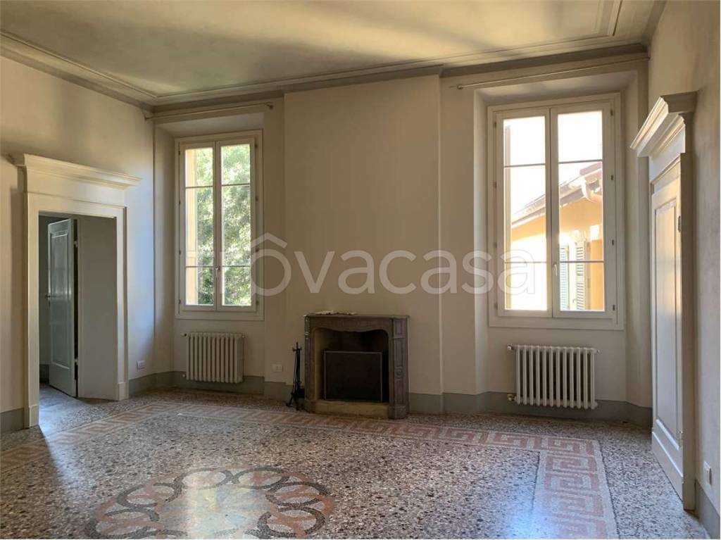 appartamento in affitto a Reggio nell'Emilia in zona Città Storica