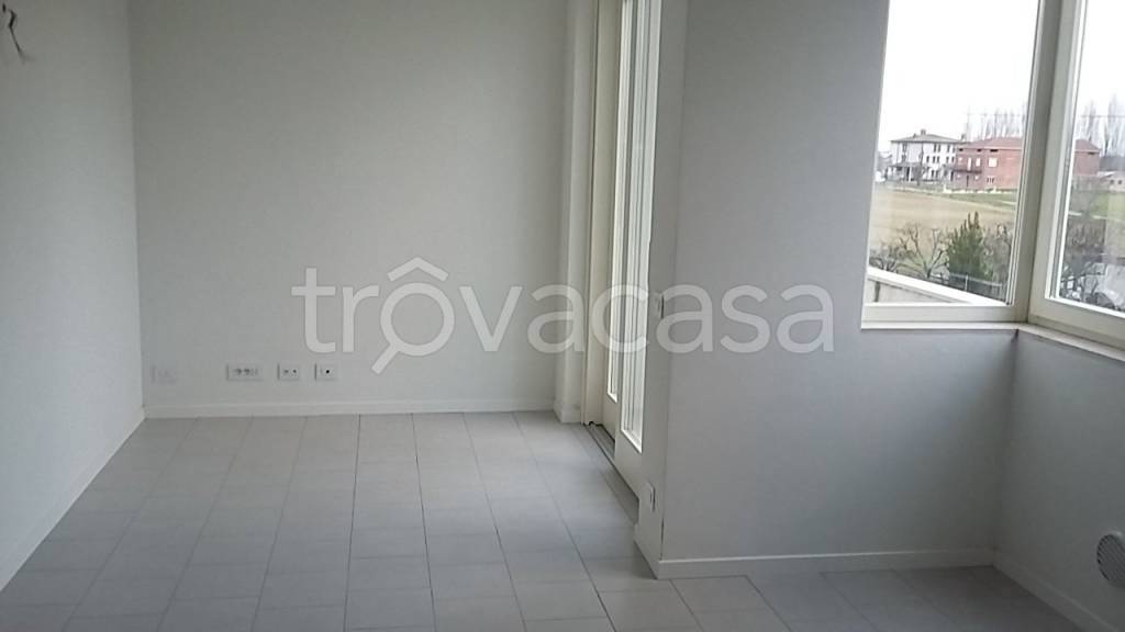 appartamento in affitto a Reggio nell'Emilia in zona Cadè / Gaida