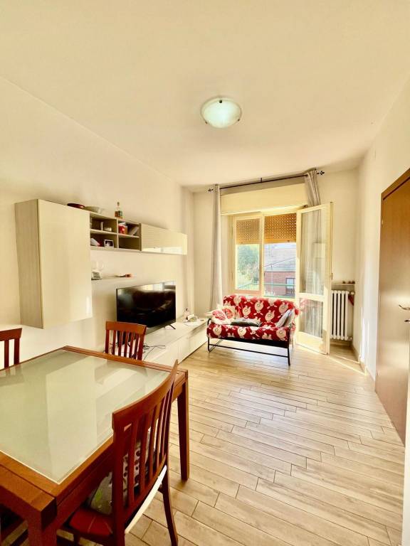 appartamento in affitto a Reggio nell'Emilia in zona Città Storica