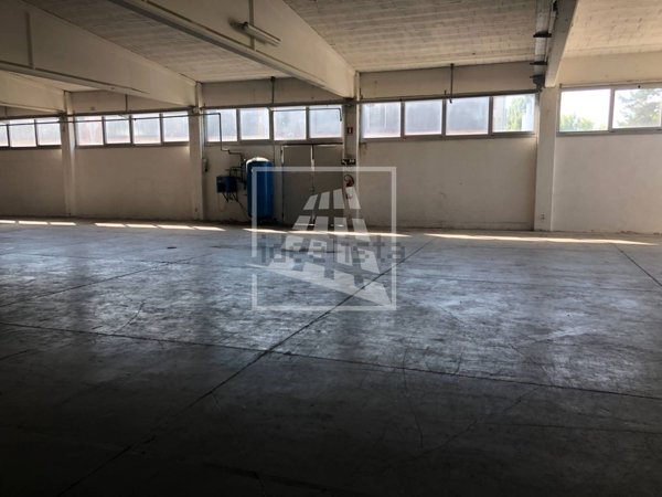 capannone in affitto a Reggio nell'Emilia