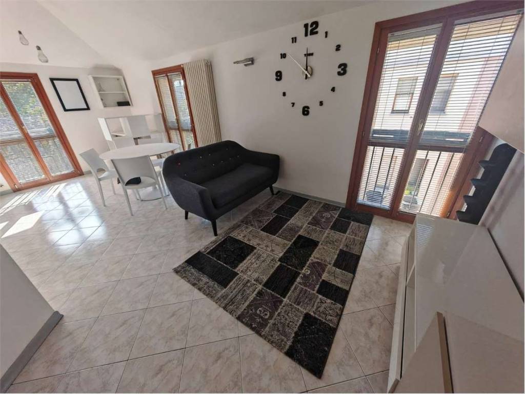 appartamento in affitto a Reggio nell'Emilia in zona Città Storica