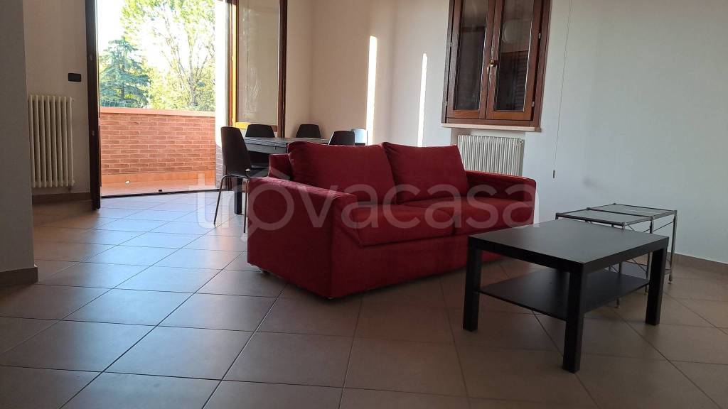 appartamento in affitto a Reggio nell'Emilia in zona Carrozzone