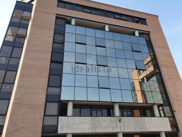 ufficio in affitto a Reggio nell'Emilia in zona Tribunale