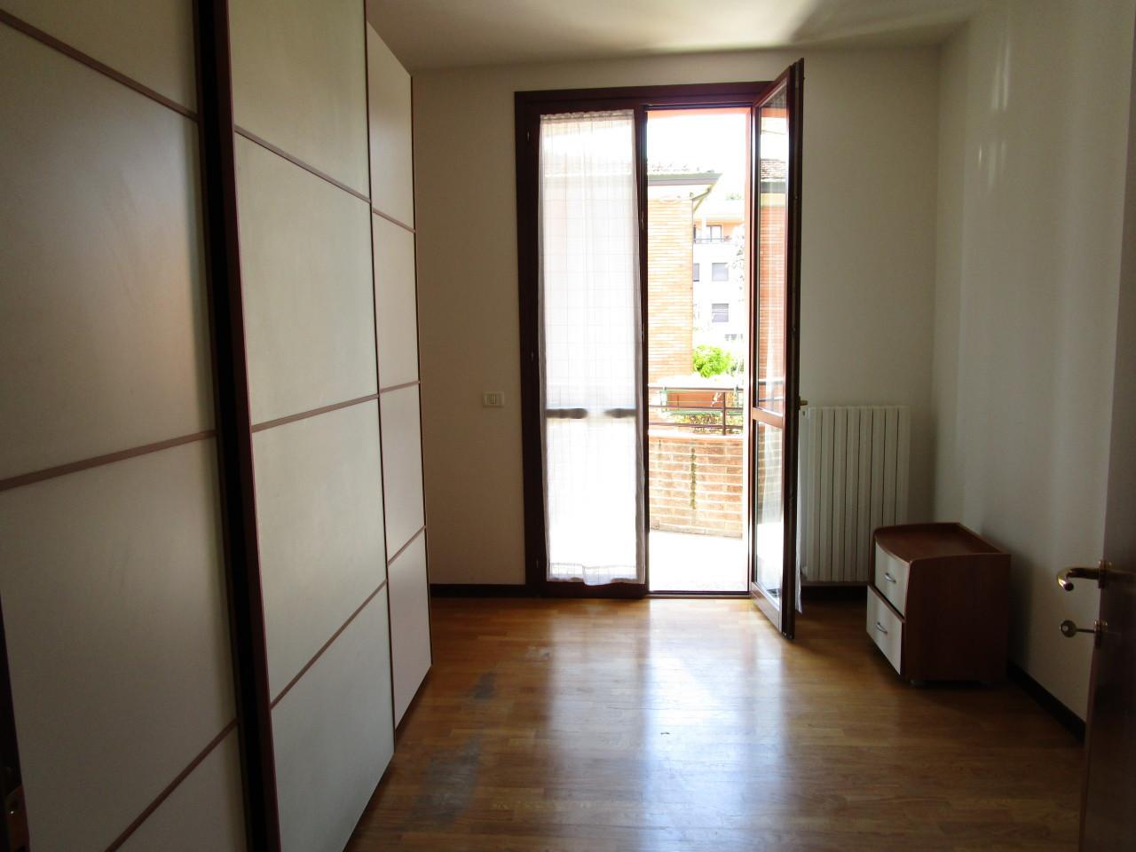 appartamento in affitto a Reggio nell'Emilia in zona Santa Croce