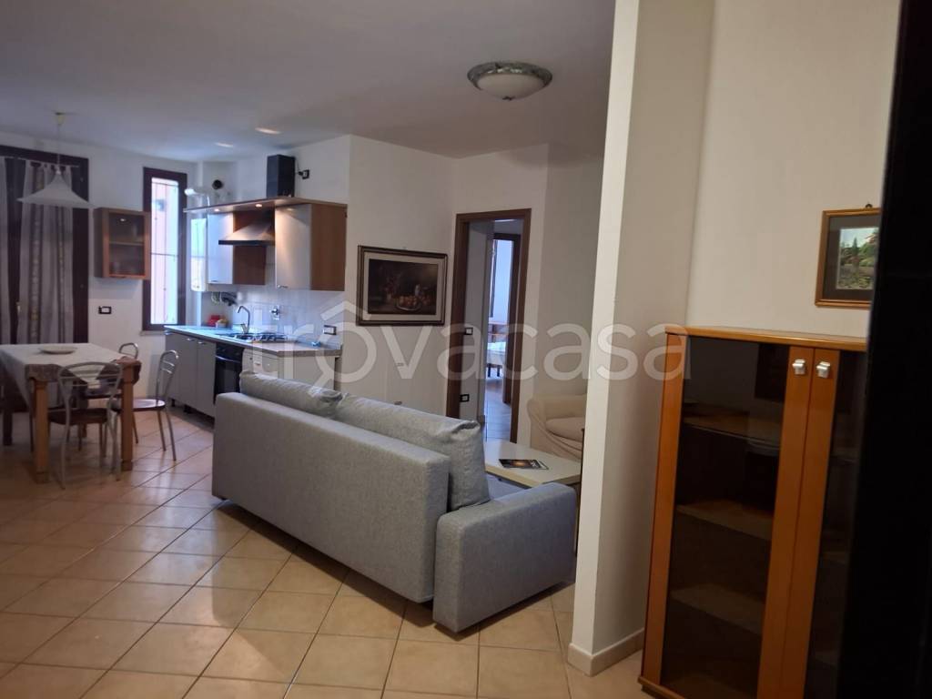 appartamento in affitto a Reggio nell'Emilia in zona Masone