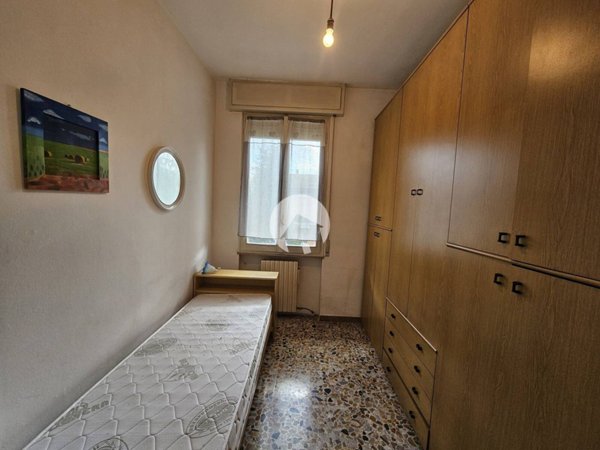 negozio in affitto a Reggio nell'Emilia in zona Città Storica