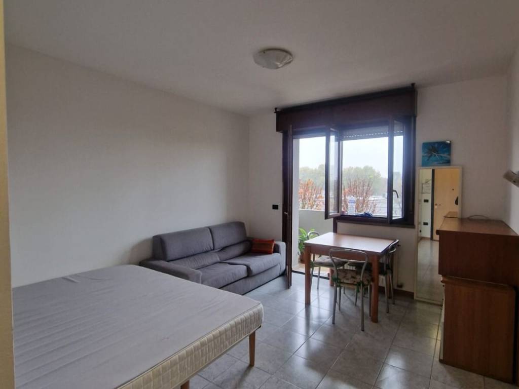 appartamento in affitto a Reggio nell'Emilia in zona San Prospero Strinati