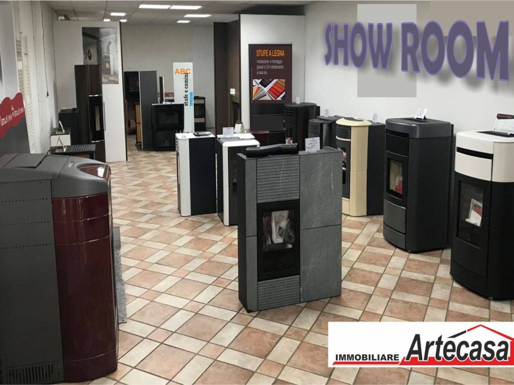 locale commerciale in affitto a Reggio nell'Emilia