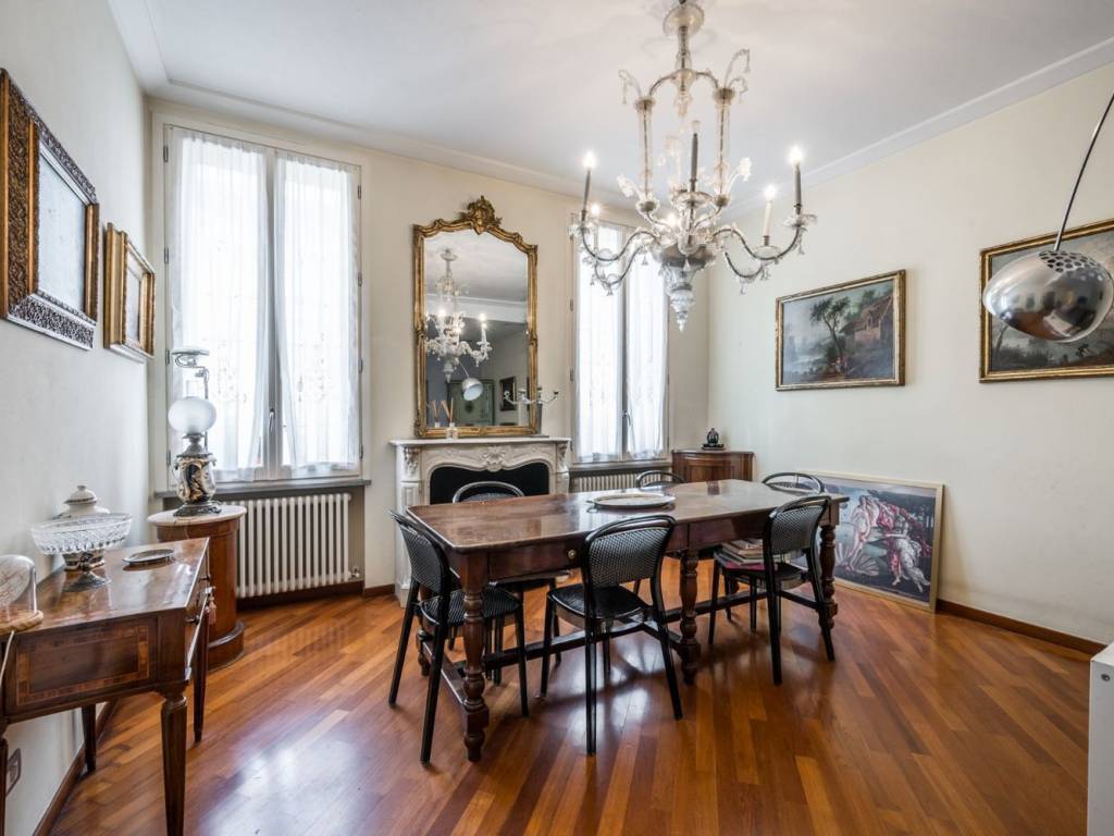 appartamento in affitto a Reggio nell'Emilia in zona Città Storica