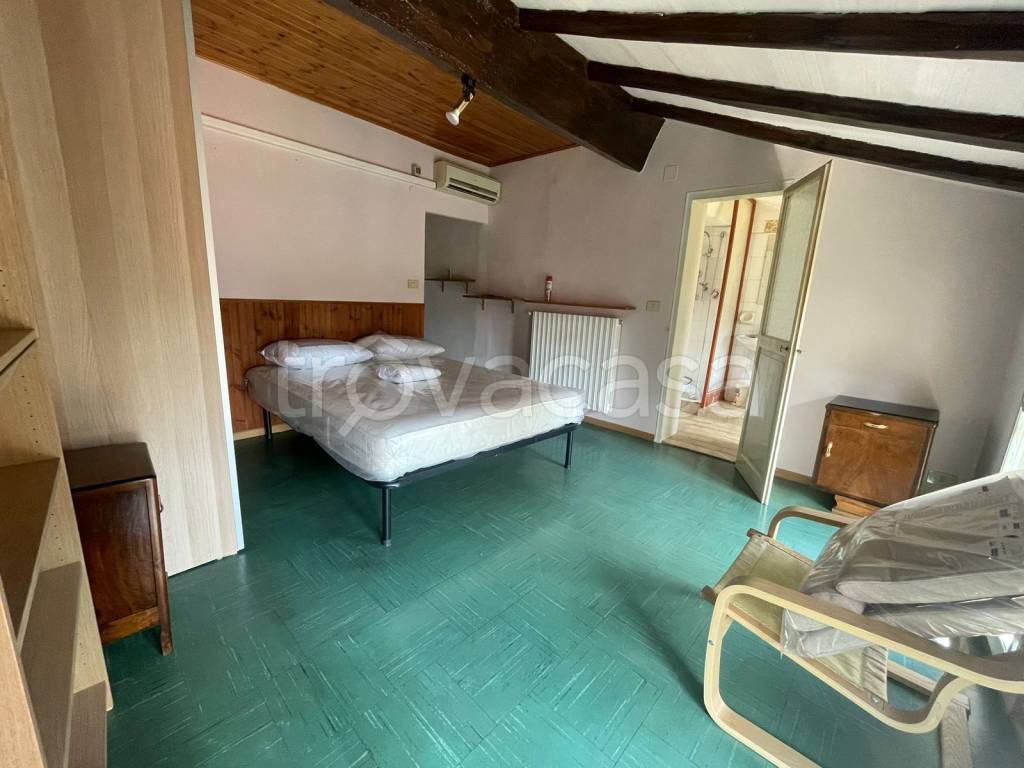 appartamento in affitto a Reggio nell'Emilia in zona Città Storica